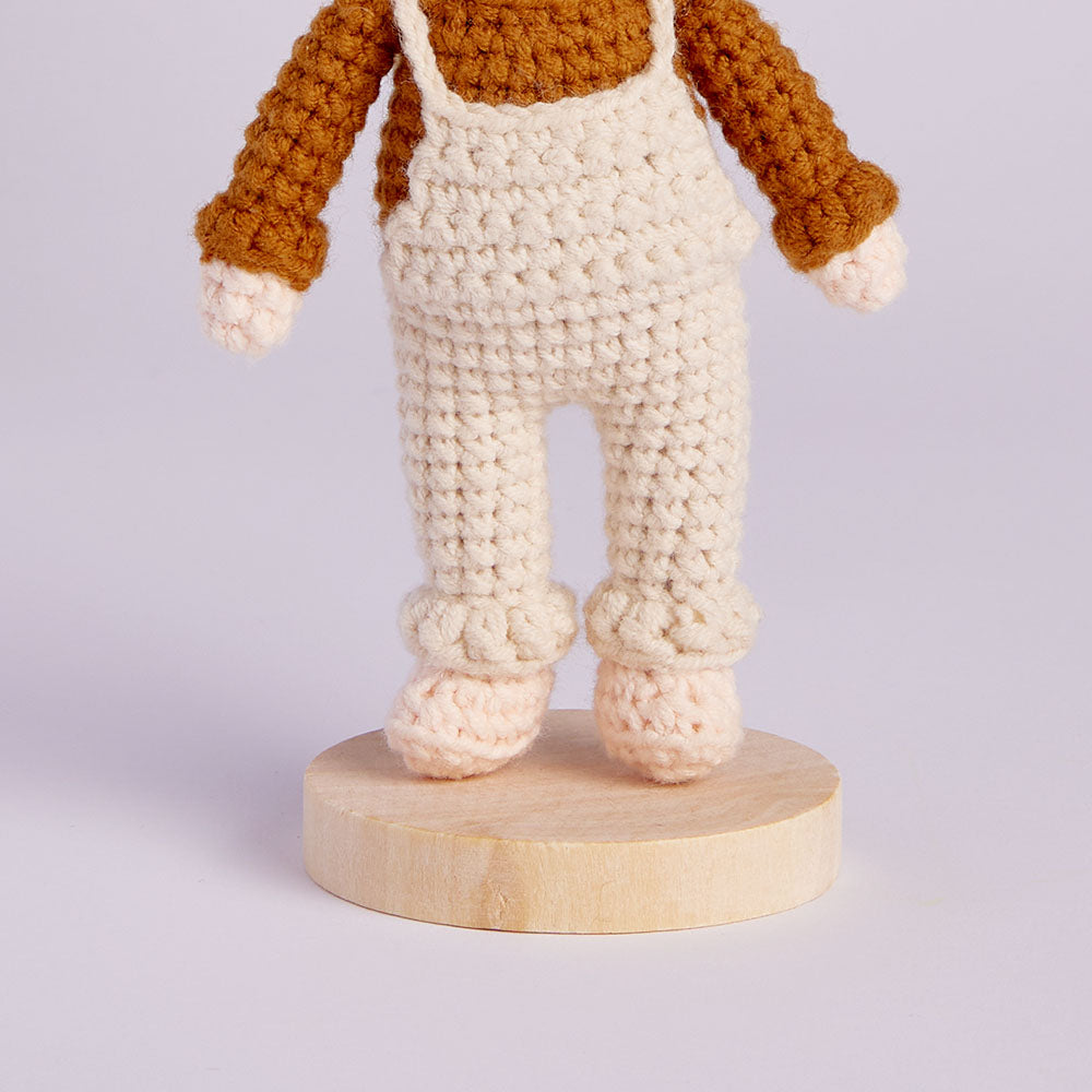 Crochet doll base